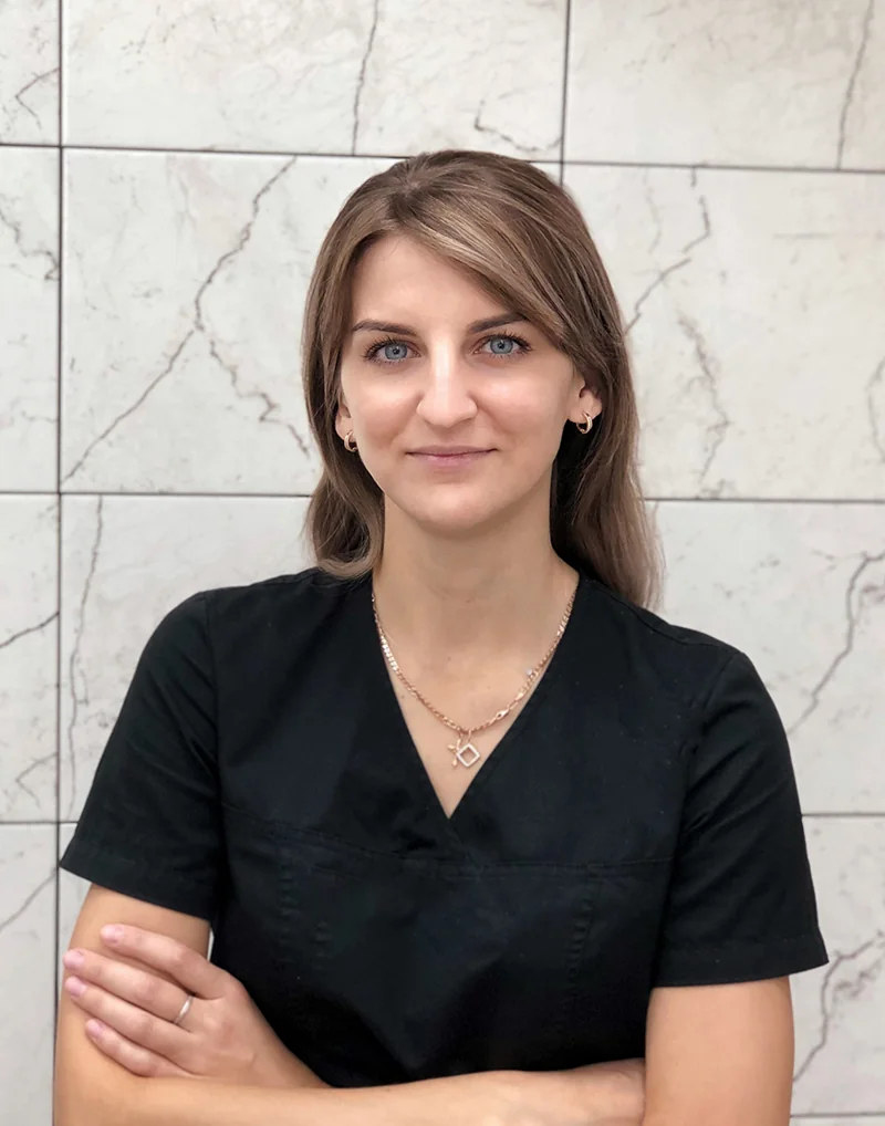 АГАФОНОВА ПОЛИНА СЕРГЕЕВНА - врач стоматолог